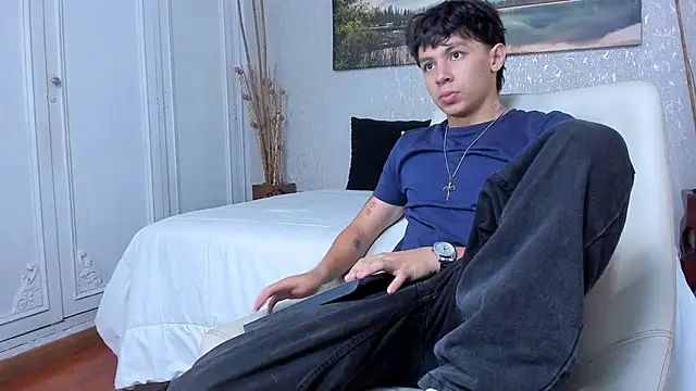 Tyler durten online show from September 29, 2025, 1:33 am