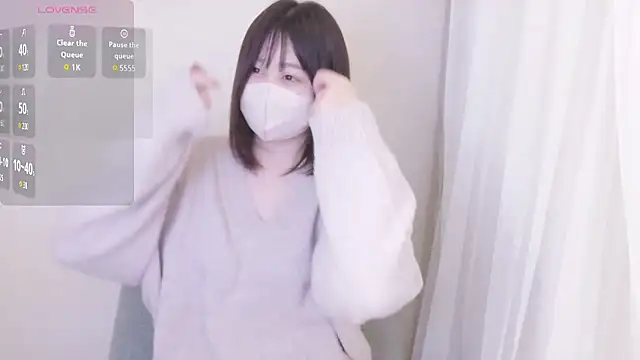 Snapshot of mi__san chatting on February 20, 2026, 1:11 pm mi san online show from February 20, 2026, 1:11 pm