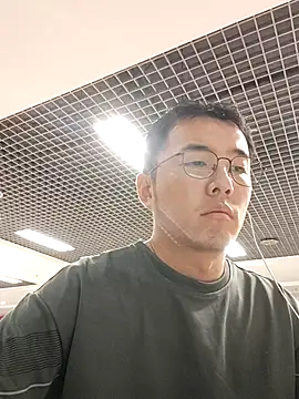 nnnnnan9527 online show from September 26, 2025, 2:37 am