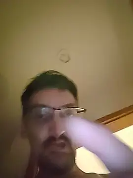 Snapshot of DAVIDLECOCHON5767 chatting on May 27, 2026, 6:38 pm DAVIDLECOCHON5767 online show from May 27, 2026, 6:38 pm