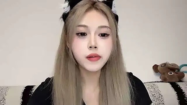 Snapshot of XingKongCOCO-107 chatting on October 5, 2025, 11:30 am XingKongCOCO-107 online show from October 5, 2025, 11:30 am