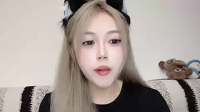 Snapshot of XingKongCOCO-107 chatting on October 8, 2025, 11:41 am XingKongCOCO-107 online show from October 8, 2025, 11:41 am