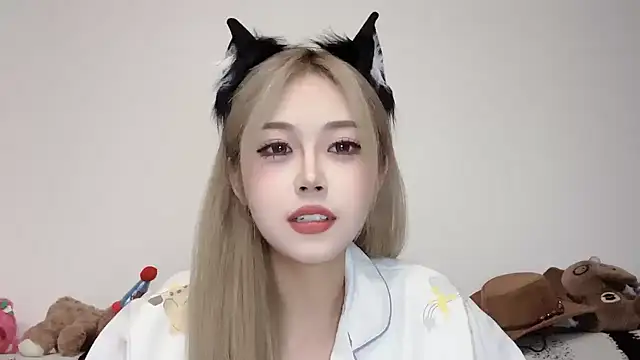 Snapshot of XingKongCOCO-107 chatting on October 18, 2025, 10:49 am XingKongCOCO-107 online show from October 18, 2025, 10:49 am