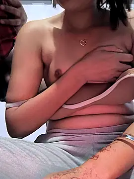 Angel queen12 online show from October 27, 2025, 6:34 pm