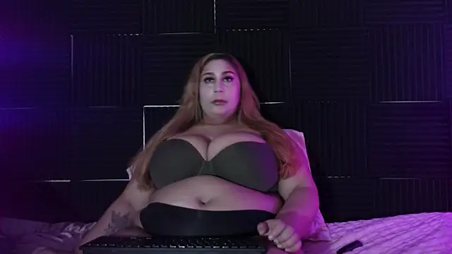 SpicyThic online show from March 11, 2026, 4:24 pm