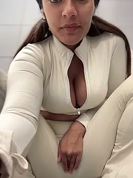 Snapshot of Risky_Workouts chatting on September 25, 2025, 9:57 am Risky Workouts online show from September 25, 2025, 9:57 am