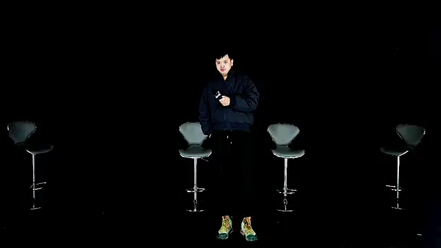 zhaTian-817 online show from March 9, 2026, 5:44 am