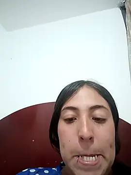 AlessandraPazzi online show from May 4, 2026, 4:19 am