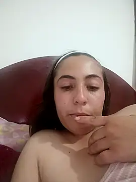 AlessandraPazzi online show from May 6, 2026, 4:08 am