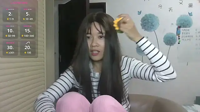 Snapshot of Monice1314 chatting on October 20, 2025, 8:48 am Monice1314 online show from October 20, 2025, 8:48 am