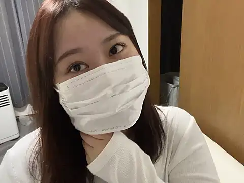 Snapshot of shimera-nohime25 chatting on October 15, 2025, 11:10 am shimera-nohime25 online show from October 15, 2025, 11:10 am