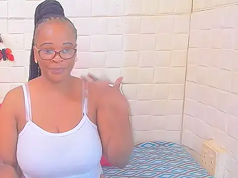 Snapshot of EbonyBloom69 chatting on November 19, 2025, 6:08 pm EbonyBloom69 online show from November 19, 2025, 6:08 pm