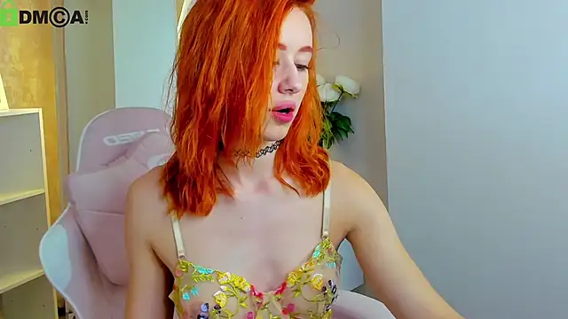 Snapshot of Lisafoxy_ chatting on September 12, 2025, 12:00 am Lisafoxy online show from September 12, 2025, 12:00 am