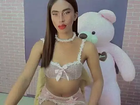 secretmiller  online show from December 3, 2025, 4:05 pm