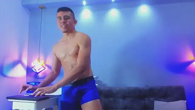 Eross Santy online show from April 26, 2026, 5:32 pm