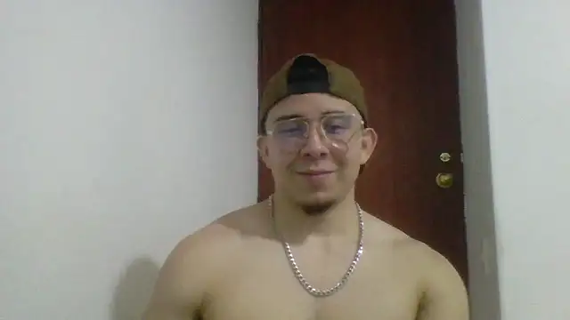 Eross Santy online show from June 17, 2026, 12:24 am