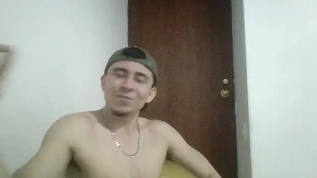 Eross Santy online show from June 18, 2026, 3:29 am