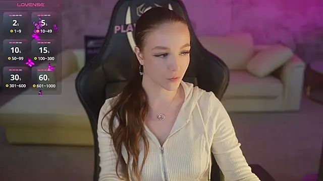 Ella 054 online show from February 11, 2026, 11:43 pm