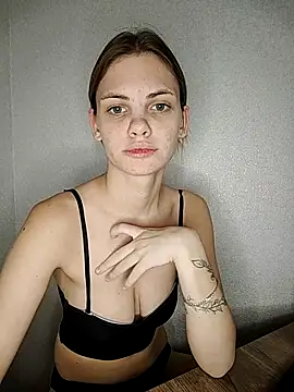 Snapshot of rinabluu chatting on September 9, 2025, 6:18 pm rinabluu online show from September 9, 2025, 6:18 pm