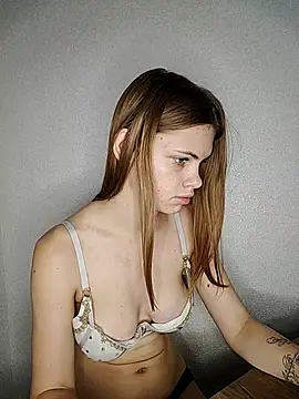 Snapshot of rinabluu chatting on September 15, 2025, 11:54 am rinabluu online show from September 15, 2025, 11:54 am