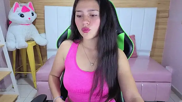 Emilia love a online show from April 22, 2026, 3:09 am