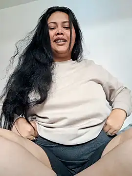 Snapshot of Alessandraa- chatting on September 25, 2025, 6:33 pm Alessandraa- online show from September 25, 2025, 6:33 pm