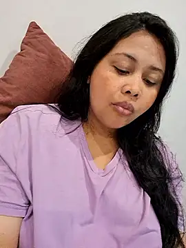 Snapshot of Alessandraa- chatting on January 16, 2026, 5:00 am Alessandraa- online show from January 16, 2026, 5:00 am