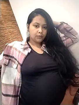 Snapshot of Alessandraa- chatting on February 15, 2026, 11:56 pm Alessandraa- online show from February 15, 2026, 11:56 pm