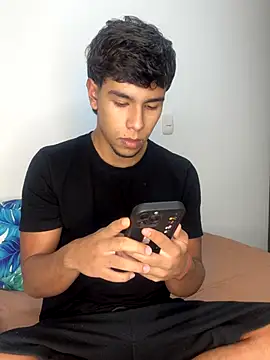 CHR58  online show from October 7, 2025, 6:10 am