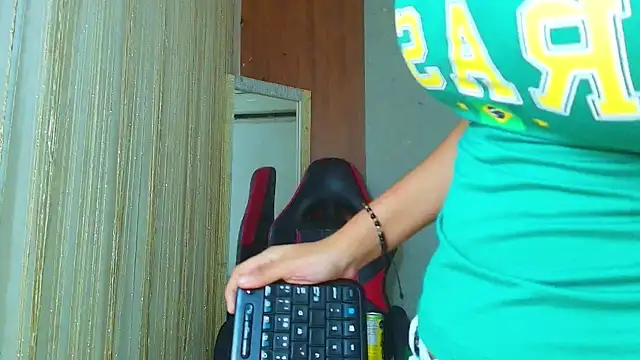 Snapshot of miss_leidy_ chatting on June 24, 2026, 3:16 am miss leidy online show from June 24, 2026, 3:16 am