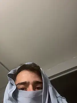 moi1555 online show from April 2, 2026, 11:24 pm