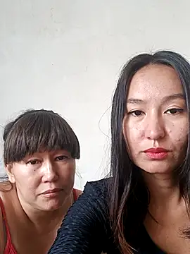 Snapshot of Luu-Lii777 chatting on September 9, 2025, 3:50 am Luu-Lii777 online show from September 9, 2025, 3:50 am