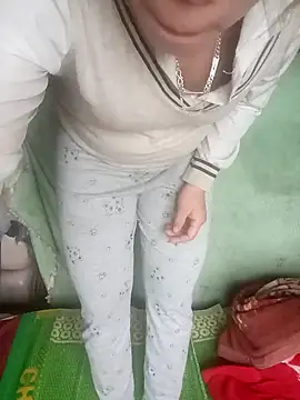 Phuong xxx online show from March 8, 2026, 2:04 am