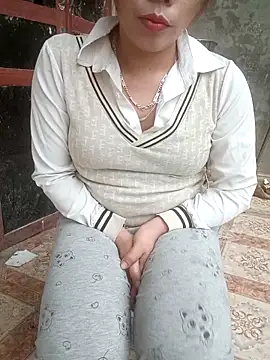 Phuong xxx online show from March 12, 2026, 1:12 am