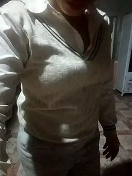 Phuong xxx online show from March 16, 2026, 10:47 pm