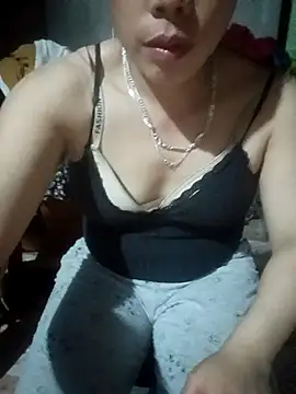 Phuong xxx online show from March 17, 2026, 11:13 am