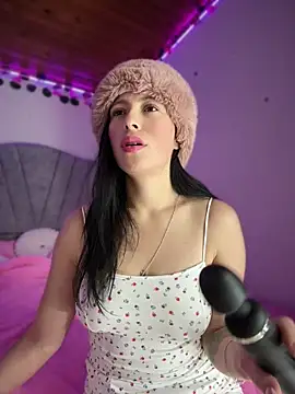 Snapshot of Mia_salinass chatting on May 18, 2026, 5:57 am Mia salinass online show from May 18, 2026, 5:57 am