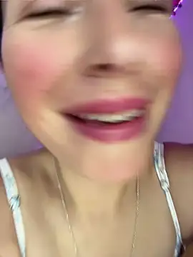 Snapshot of Mia_salinass chatting on May 23, 2026, 10:03 pm Mia salinass online show from May 23, 2026, 10:03 pm