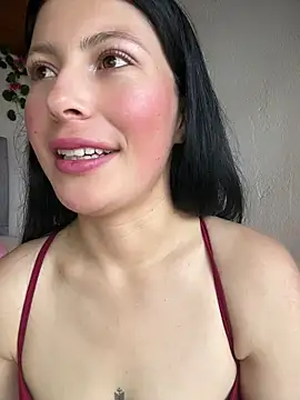 Snapshot of Mia_salinass chatting on June 5, 2026, 8:25 pm Mia salinass online show from June 5, 2026, 8:25 pm