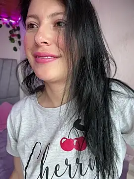 Snapshot of Mia_salinass chatting on June 18, 2026, 7:18 pm Mia salinass online show from June 18, 2026, 7:18 pm