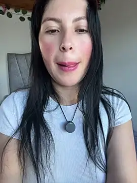 Snapshot of Mia_salinass chatting on July 25, 2026, 8:28 pm Mia salinass online show from July 25, 2026, 8:28 pm