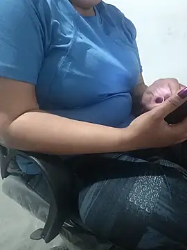 payal 261072  online show from February 24, 2026, 3:59 am