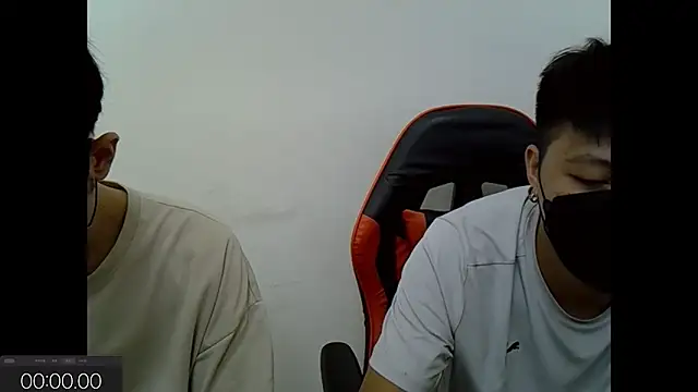 zhu000000 online show from September 11, 2025, 4:45 am