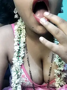 Shneeha le online show from September 9, 2025, 4:50 pm