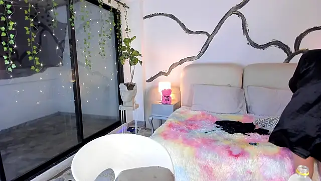 SarahCastro1  online show from November 29, 2025, 5:43 am