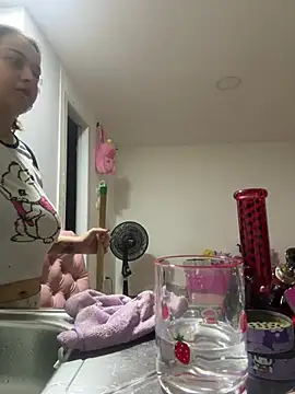 SarahCastro1  online show from July 10, 2026, 11:29 pm
