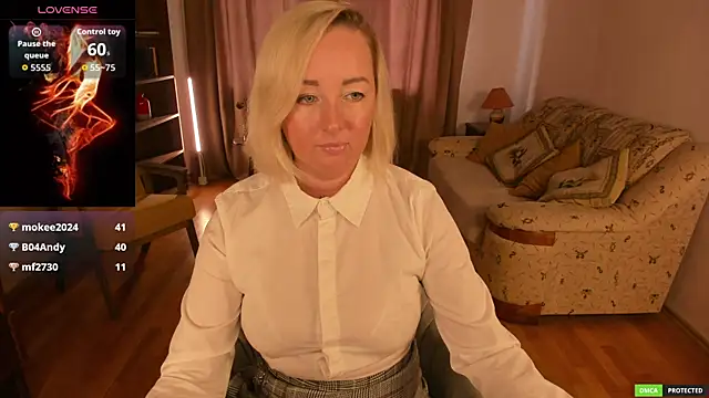 sexmom8 online show from July 12, 2026, 11:34 am