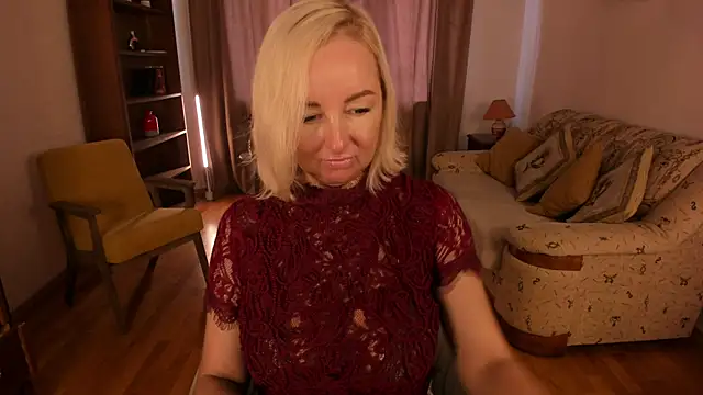 sexmom8 online show from July 30, 2026, 10:58 am