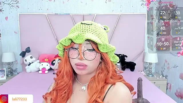 Snapshot of SafiroAgataaa chatting on June 18, 2026, 9:14 am SafiroAgataaa online show from June 18, 2026, 9:14 am