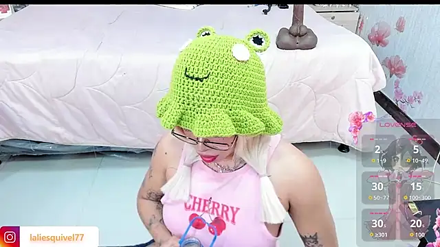 Snapshot of SafiroAgataaa chatting on July 12, 2026, 5:20 am SafiroAgataaa online show from July 12, 2026, 5:20 am